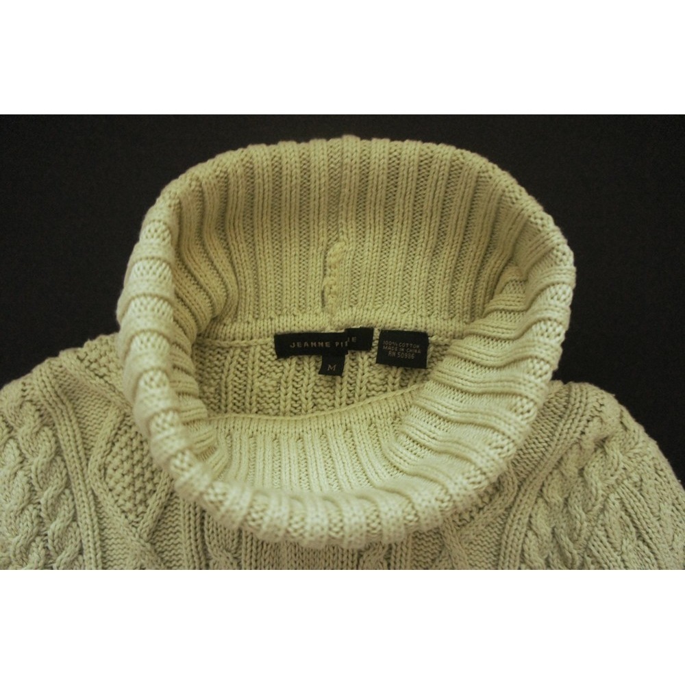 Jeanne Pierre Women's Cable Knit Sweater, Light Green, size M - Picture 2 of 3